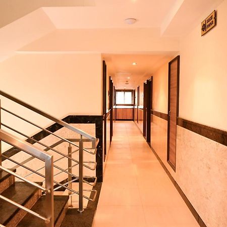 Hotel Sms Grand Imperial Велор Екстериор снимка